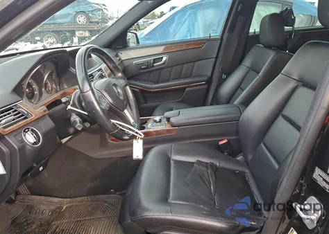 2013 Mercedes-Benz E 350 z USA, uszkodzony, nr VIN WDDHF5KB9DA728838